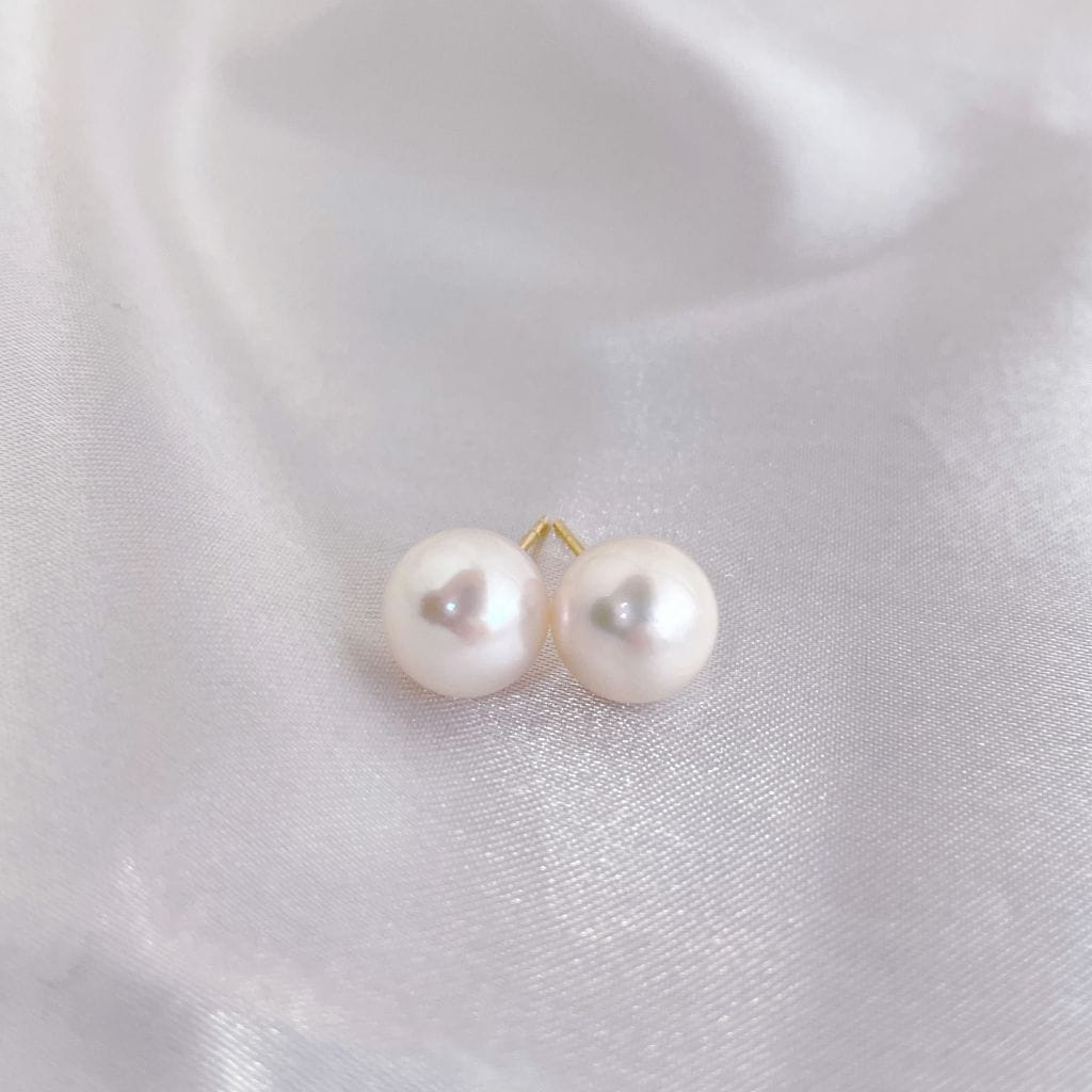 AAA 9-9.5mm White Japanese Akoya Pearl Stud Earrings